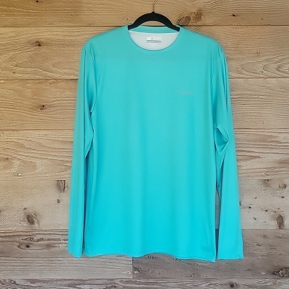 Columbia PFG Aqua Long Sleeve with Flag on Back Size Small